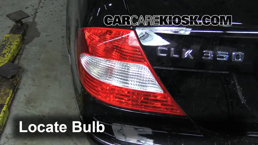 2006 Mercedes-Benz CLK350 3.5L V6 Convertible (2 Door) Éclairage Feu clignotant arrière (remplacer l'ampoule)